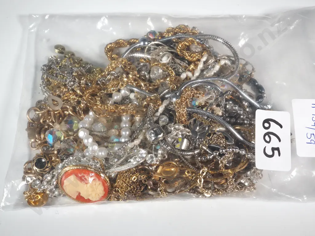Quantity Of Costume Jewellery; Mainly Necklaces & Pendants Image 1++