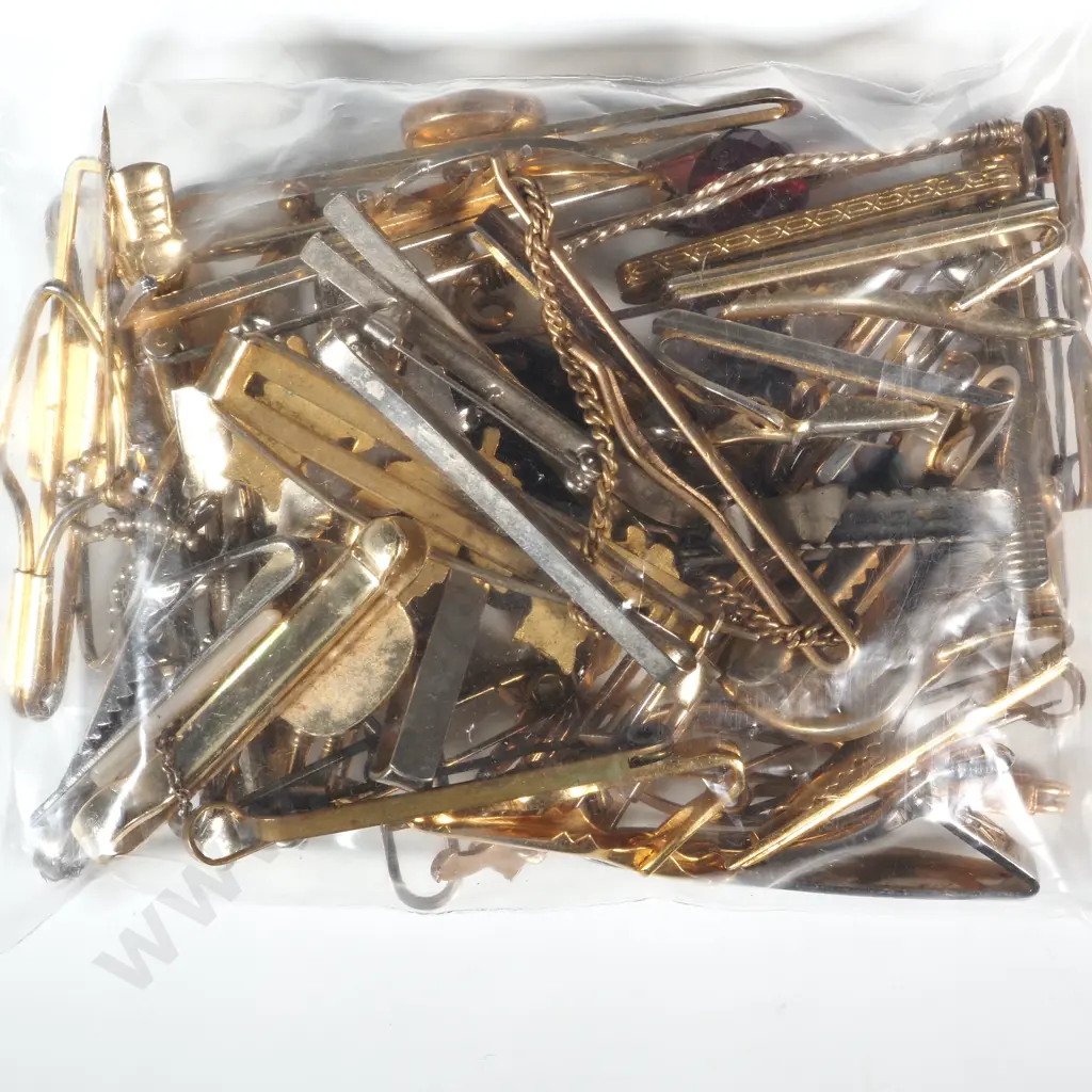 Large Quantity Of Tie Pins, Many With Horse Related Motifs Image 1++