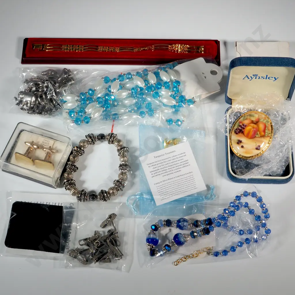 Collection Of Various Jewellery Items to Include Necklaces, Charm Bracelets, Cufflinks, Aynsly Brooch & Gate Bracelet  Image 1++