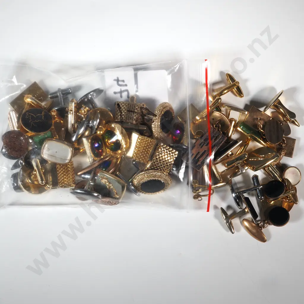 Large Number Of Vintage Cufflinks. Two Pair of NZ  Rugby Union Image 1++