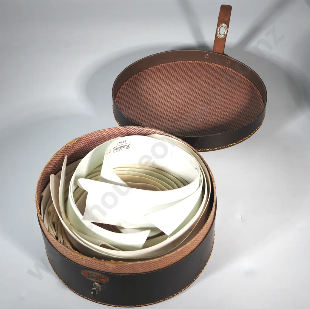 Letholite Circular Collar Box Complete with Collars  Image 1++