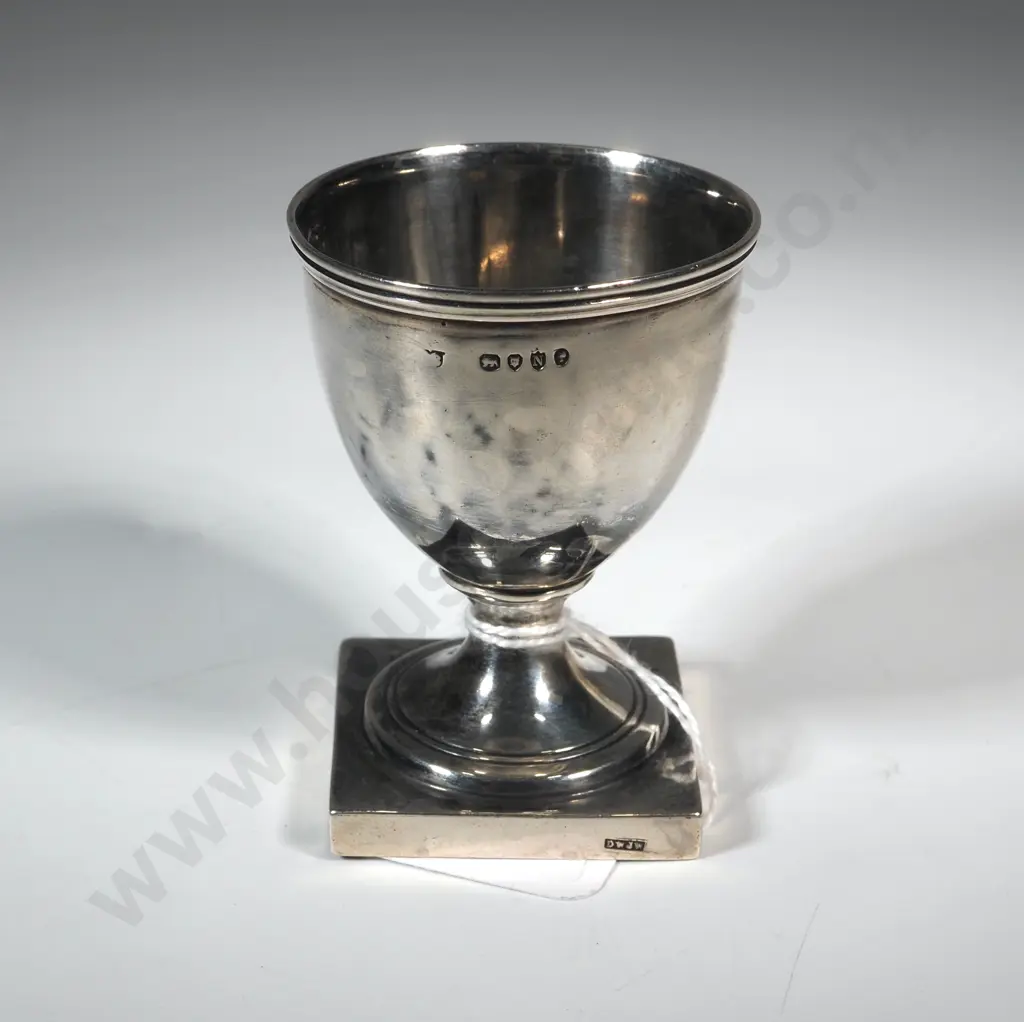 Sterling Silver Egg Cup on A Square Base.  Image 1++