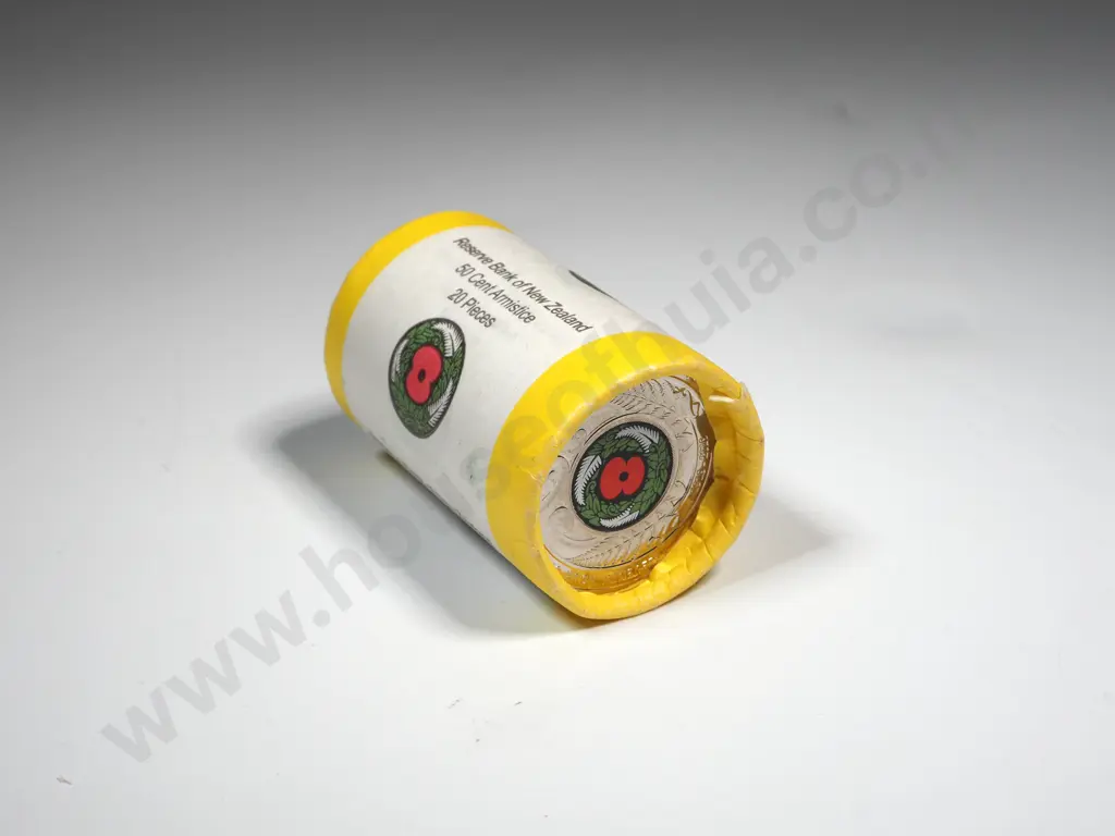 Roll of 20, 2018 New Zealand Armistice 50 cent Coins  Image 1++