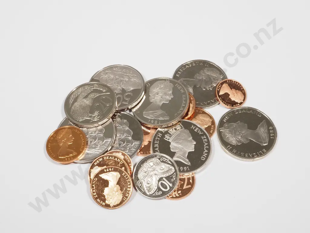 Assorted Lot of New Zealand Proof Decimal Coins  Image 1++