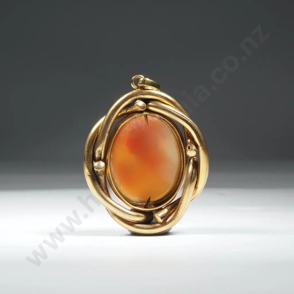 Impressive Rolled Gold Cameo Pendant Image 1++