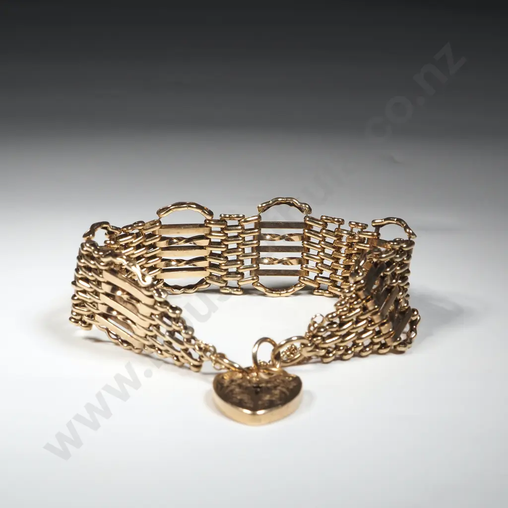 9ct Gold Gate Bracelet Image 1++