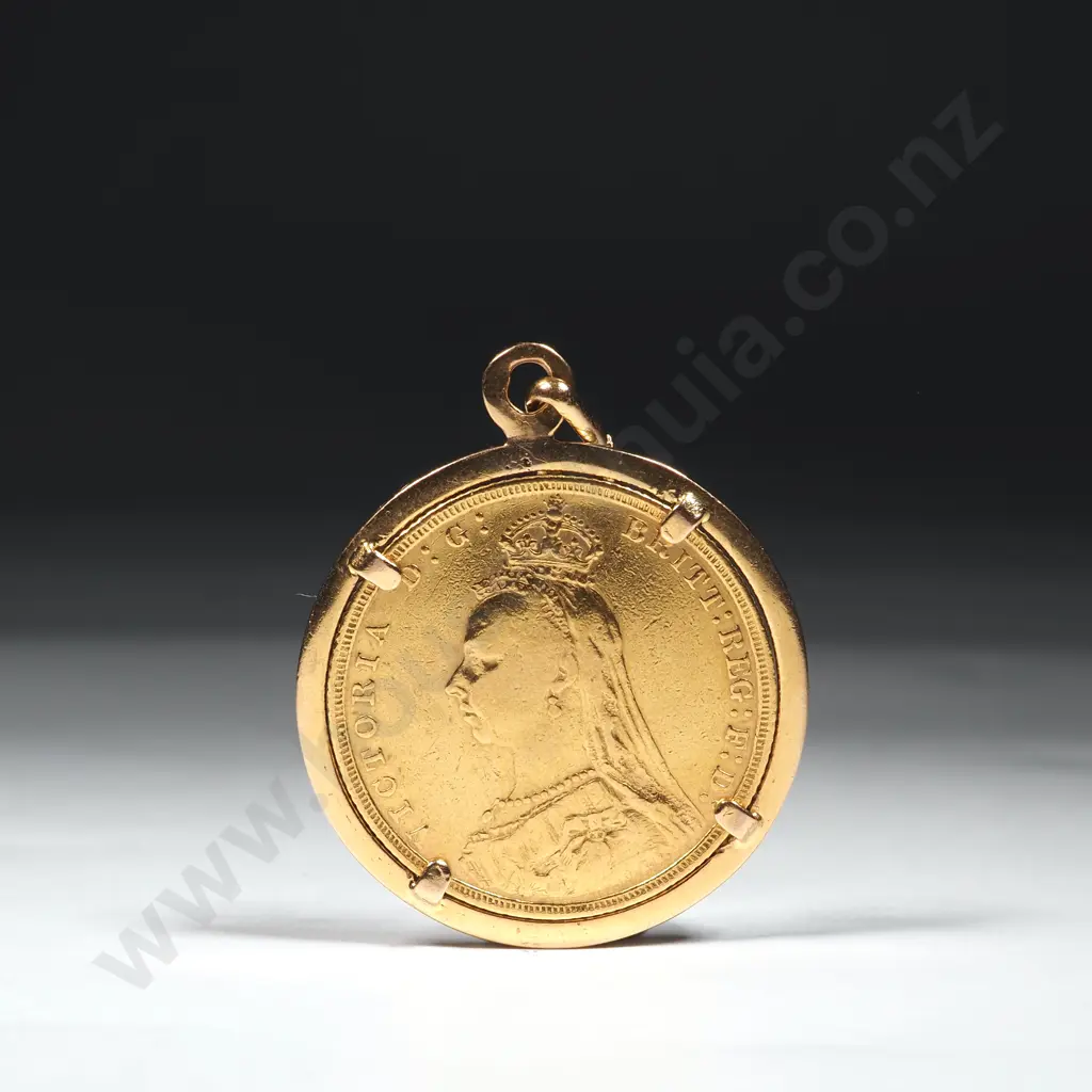 1891 Full Sovereign Pendant in 18ct Gold Mount Image 1++