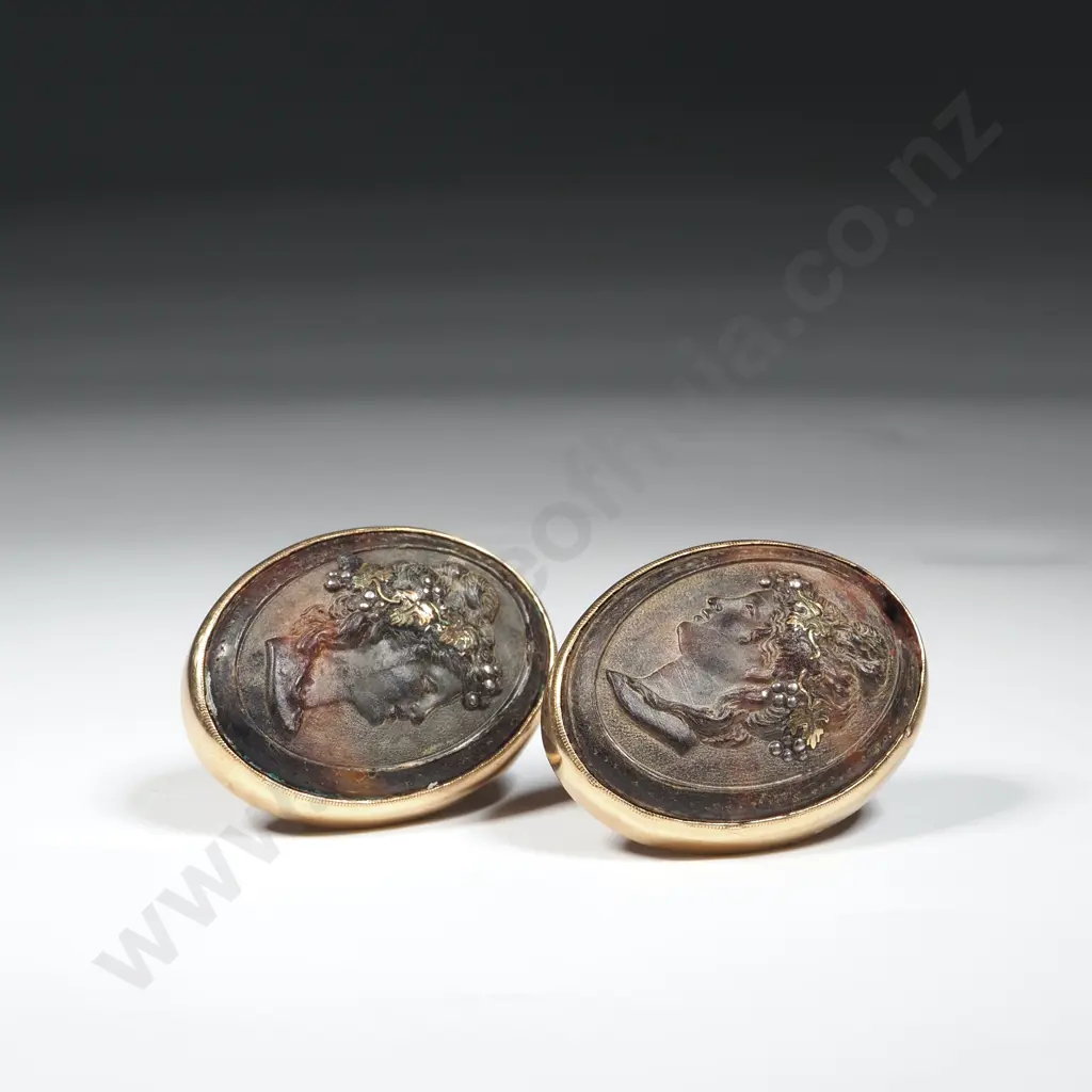 Large 9ct Gold Intaglio Earrings Image 1++