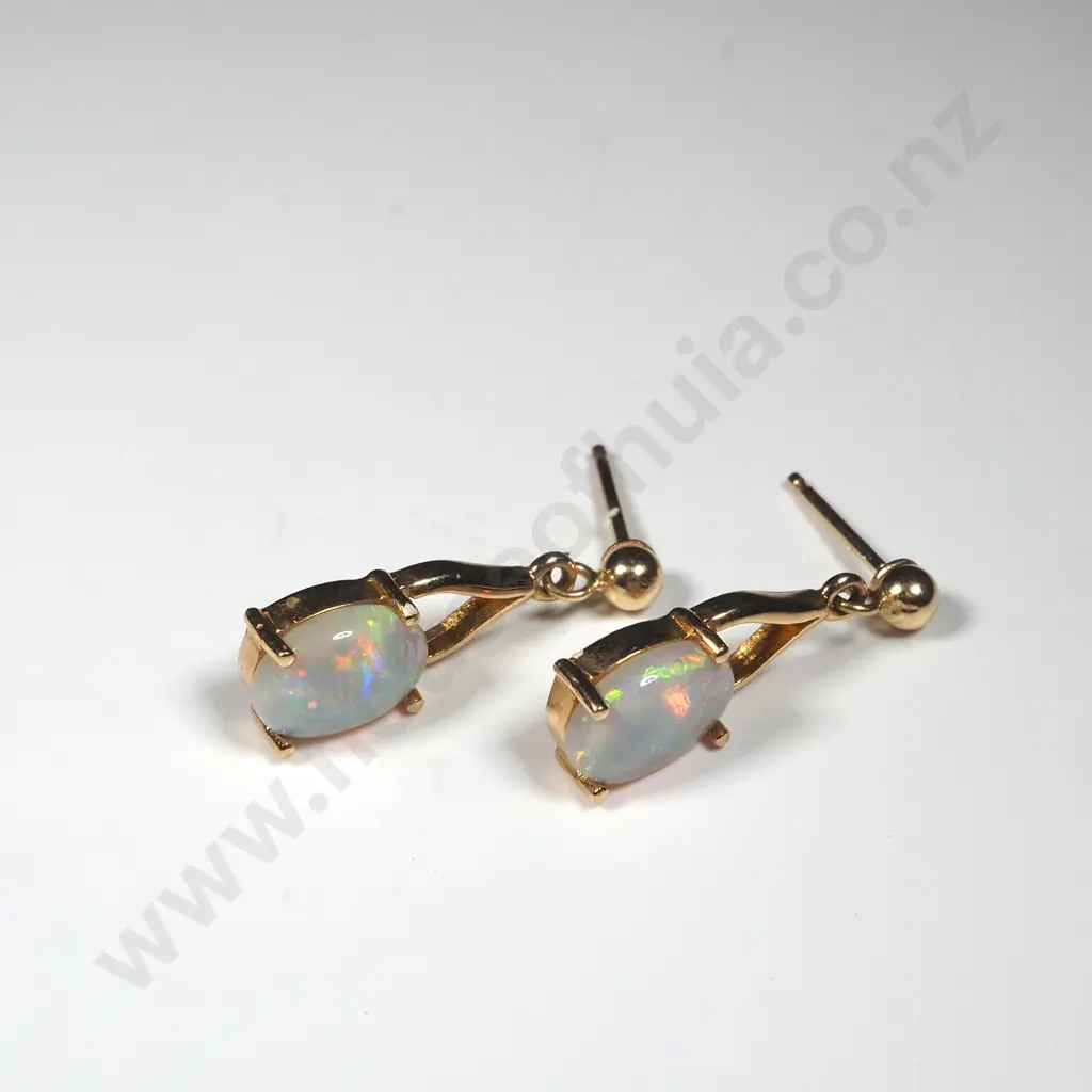 14ct Gold Opal Doublet Earrings Image 1++