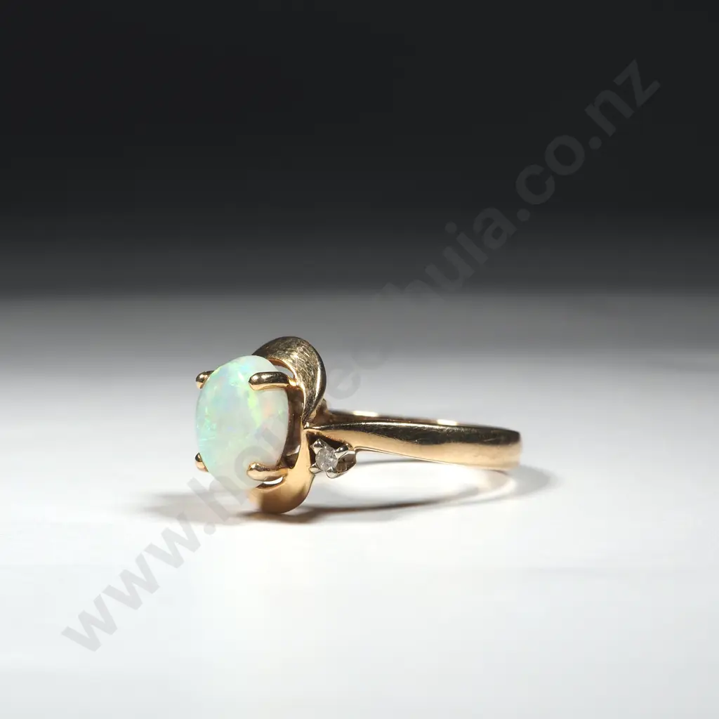 Modern 14ct gold Opal & Diamond Ring Image 1++