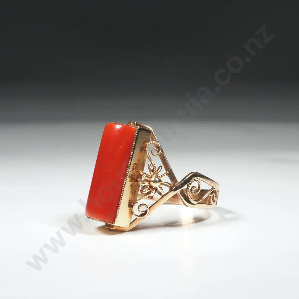 18ct Gold Carnelian Ring Image 1++