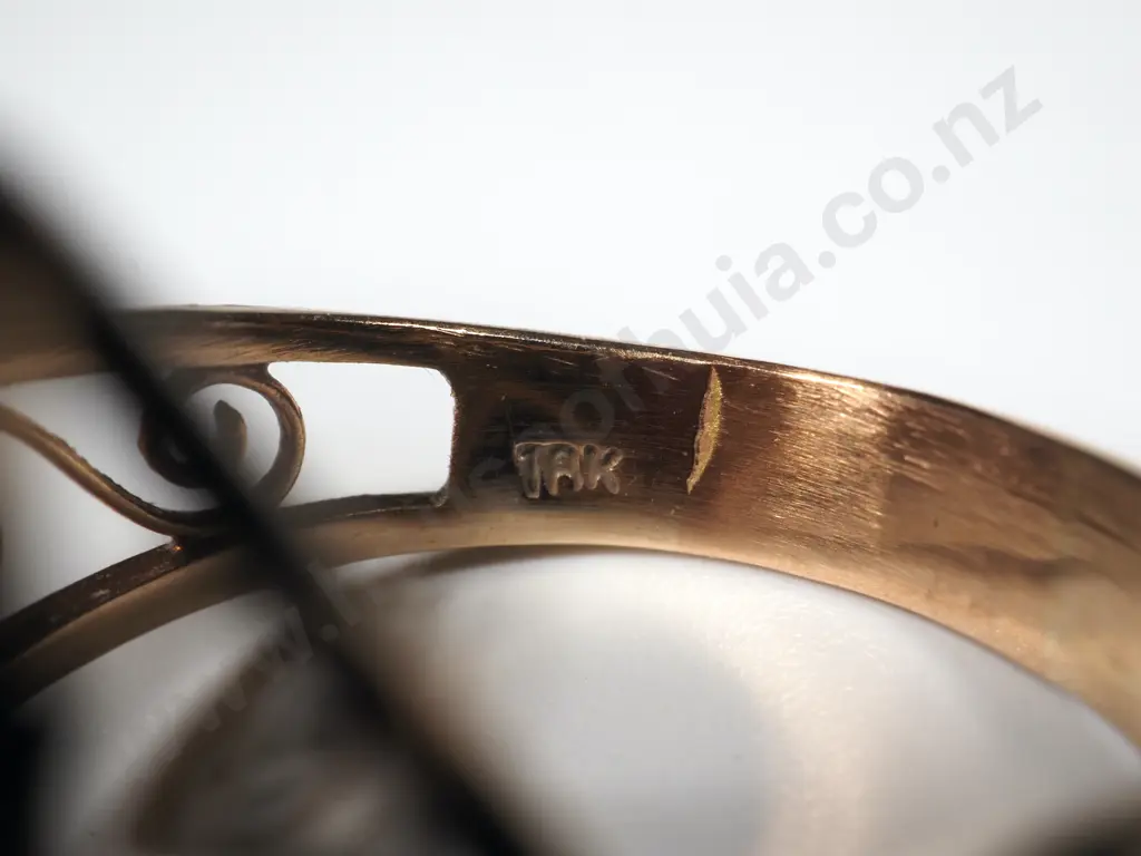 18ct Gold Carnelian Ring Image 1++