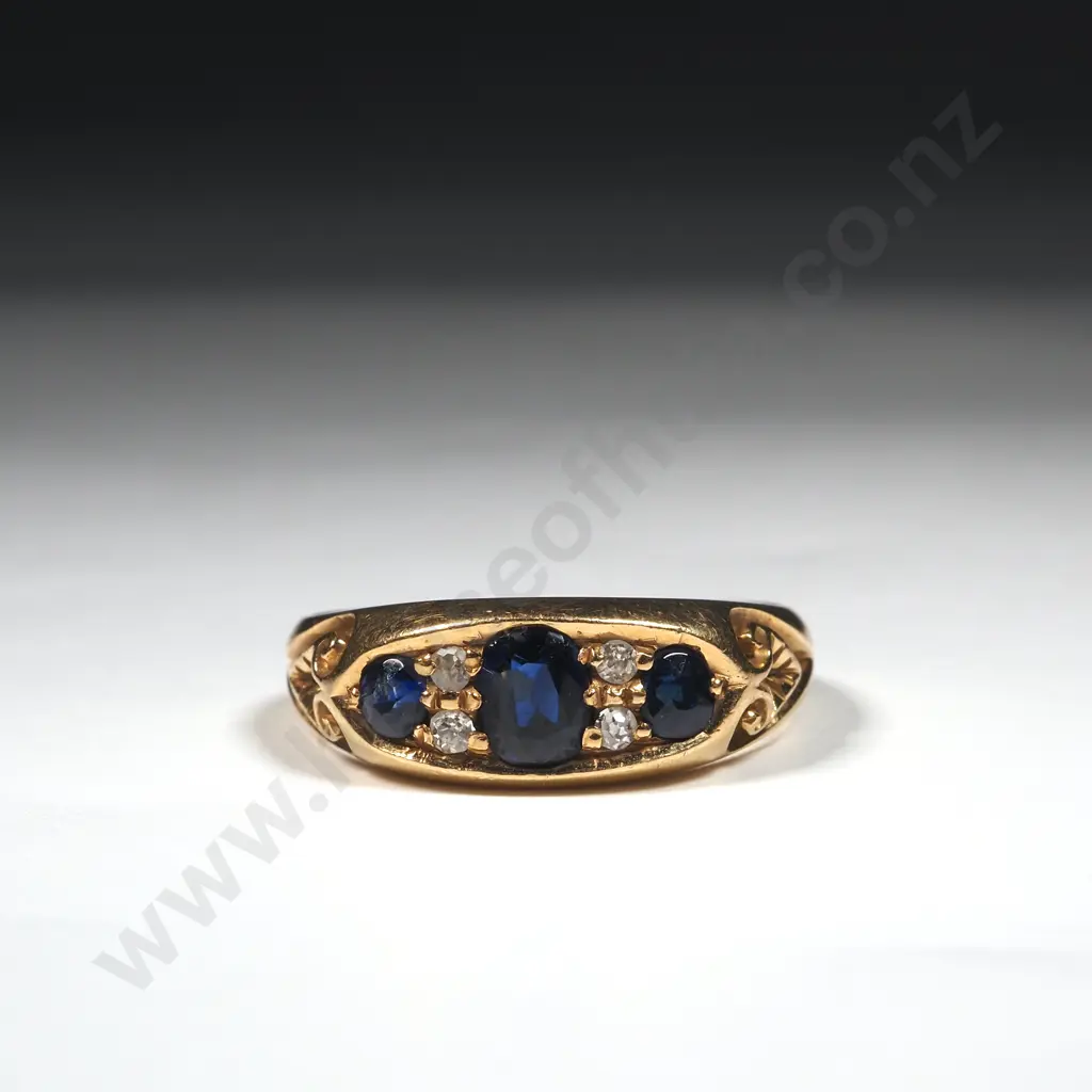 18ct Gold Sapphire & Diamond Ring w Crisp English Hallmarks Image 1++