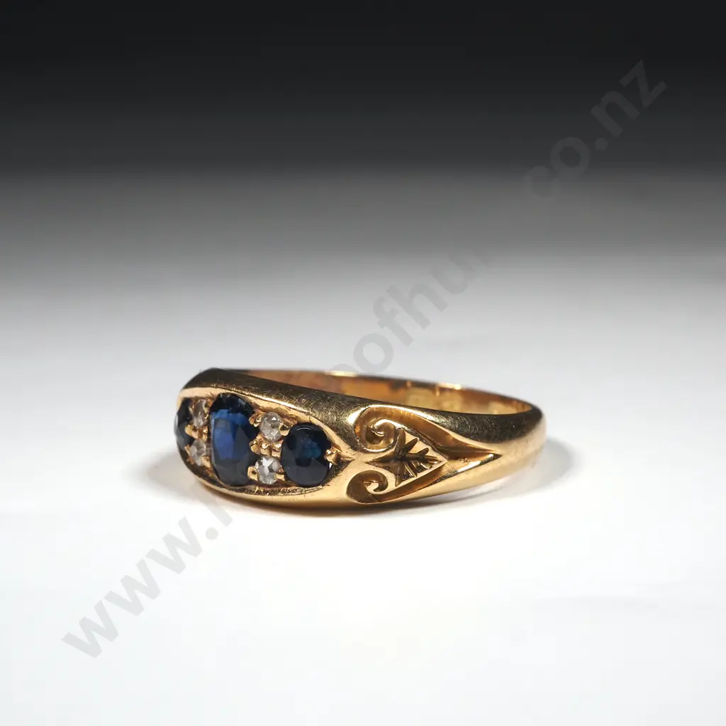 18ct Gold Sapphire & Diamond Ring w Crisp English Hallmarks Image 1++