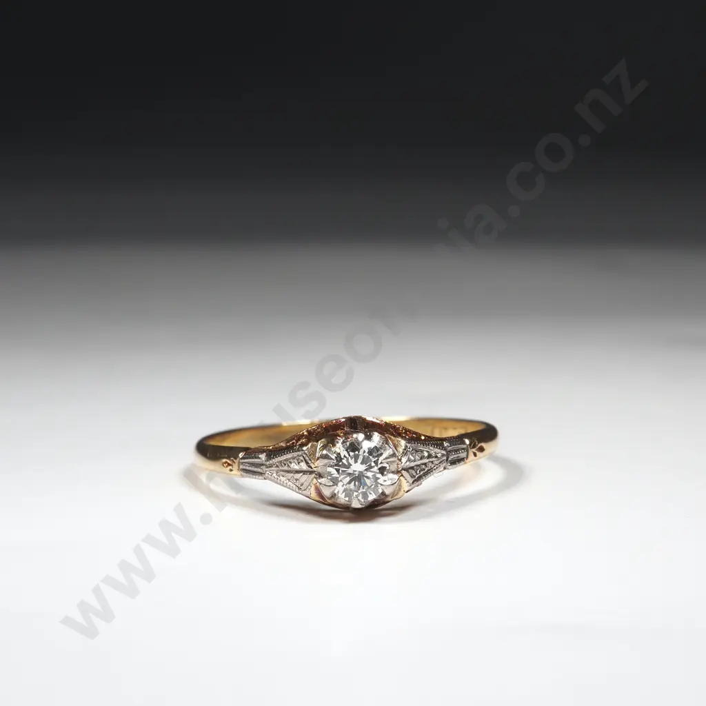 18ct Gold Diamond Solitaire Ring Valued at $2,600.00 Image 1++