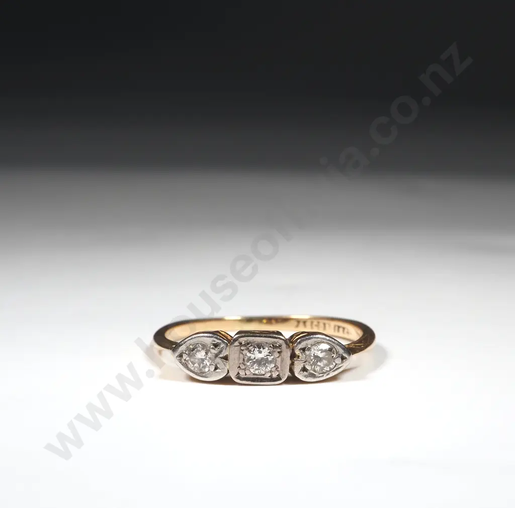 Antique 18ct Gold Three Stone Diamond Ring Image 1++