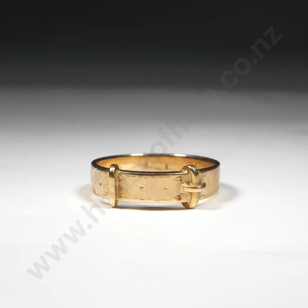 18ct Gold Buckle Ring Image 1++