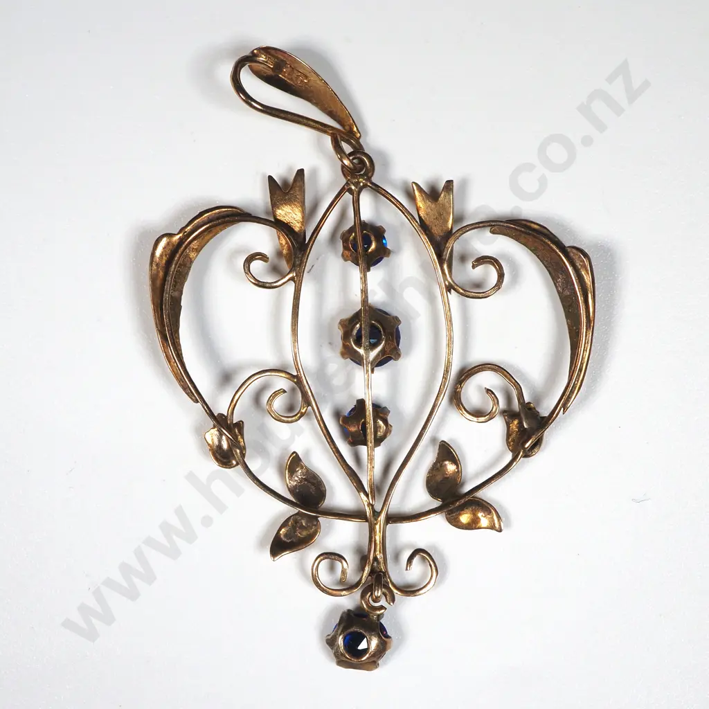 9ct Gold Art Nouveau Sapphire Pendant Image 1++