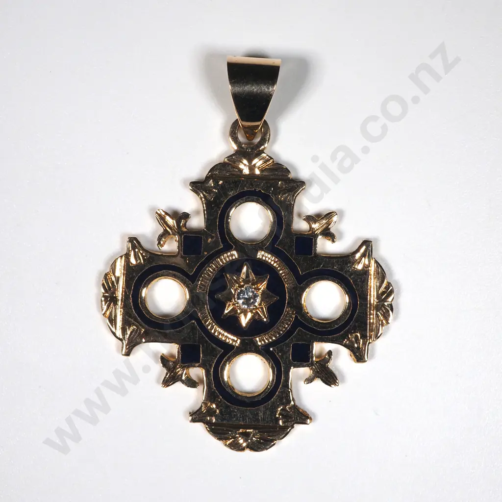 14ct Gold Enamel & Diamond Pendant Image 1++