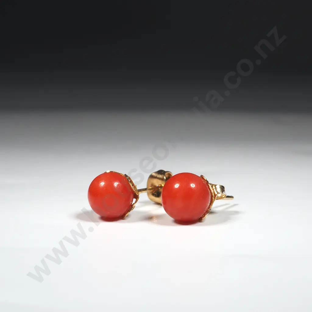 9ct Gold & Coral Style Earrings Image 1++