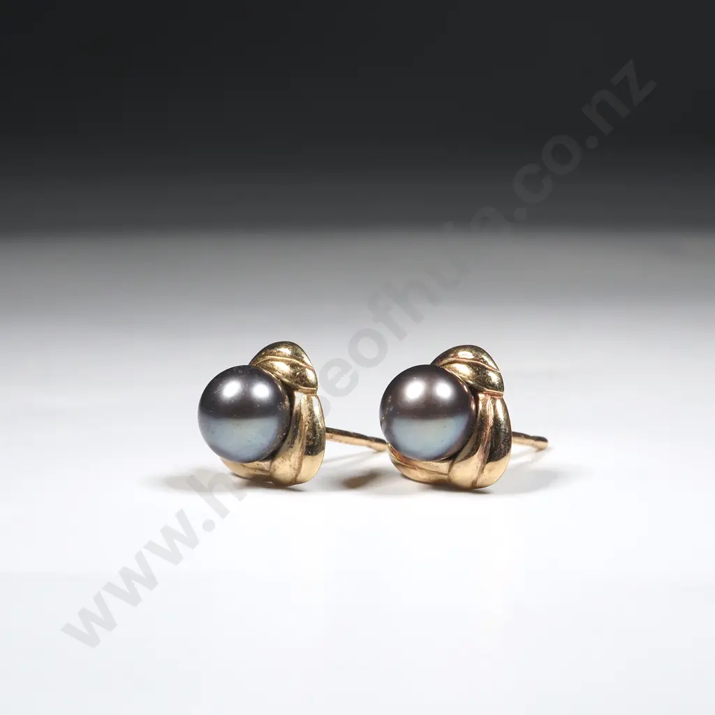 9ct Gold Pearl Earrings Image 1++