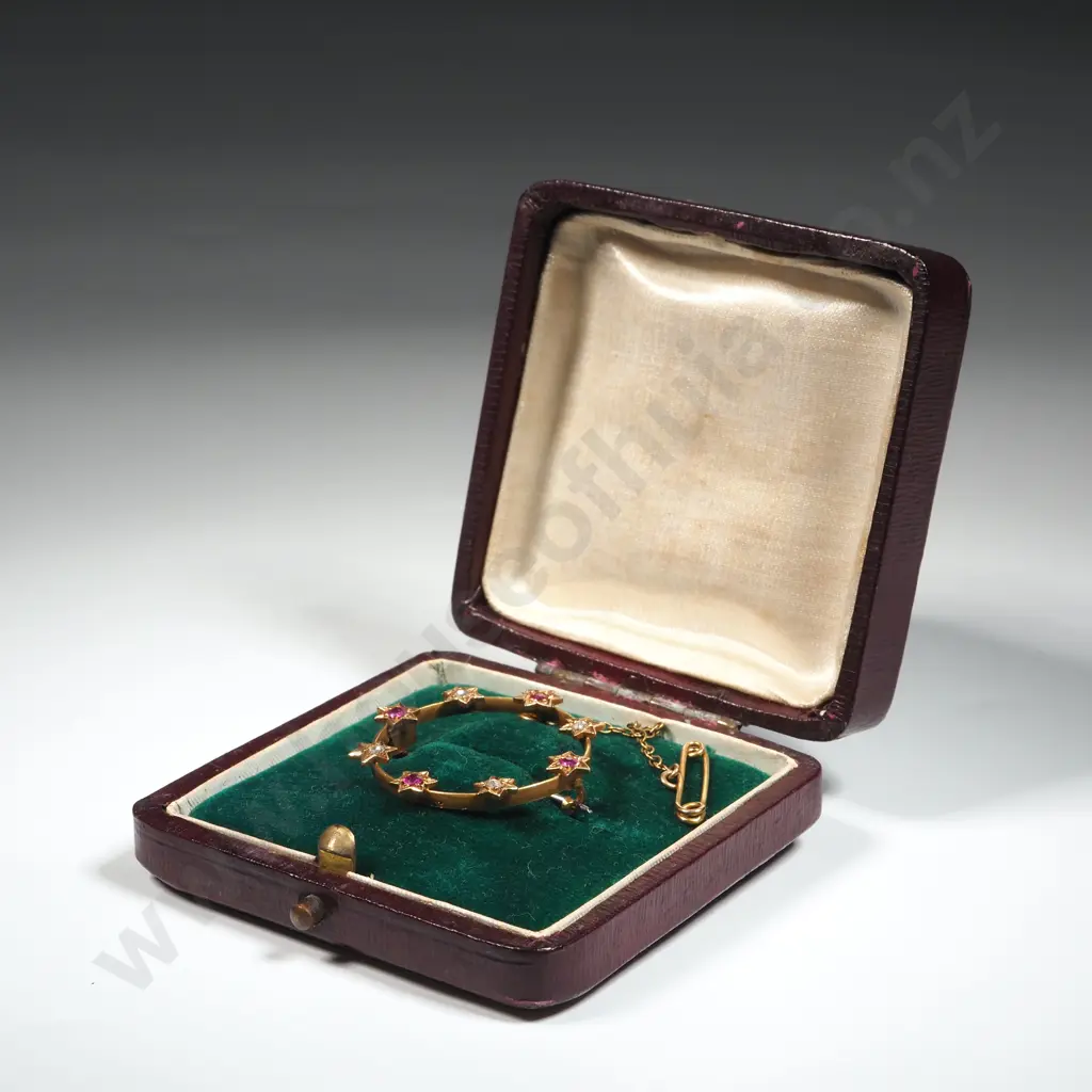 Antique 15ct Gold Brooch w Diamonds & Rubies in Period Image 1++