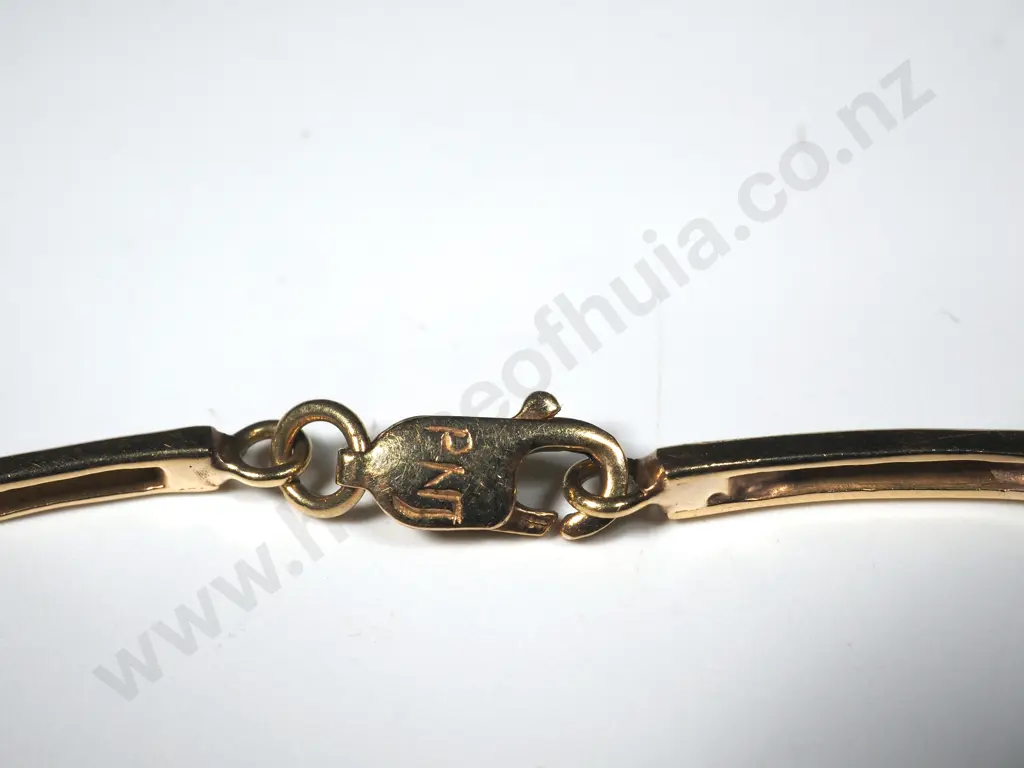 18ct Gold & Diamond Bracelet Image 1++