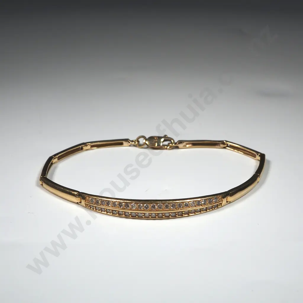18ct Gold & Diamond Bracelet Image 1++