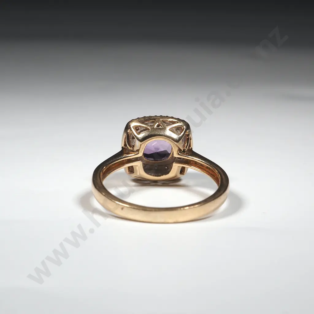 10ct Gold Diamond & Amethyst Ring Image 1++