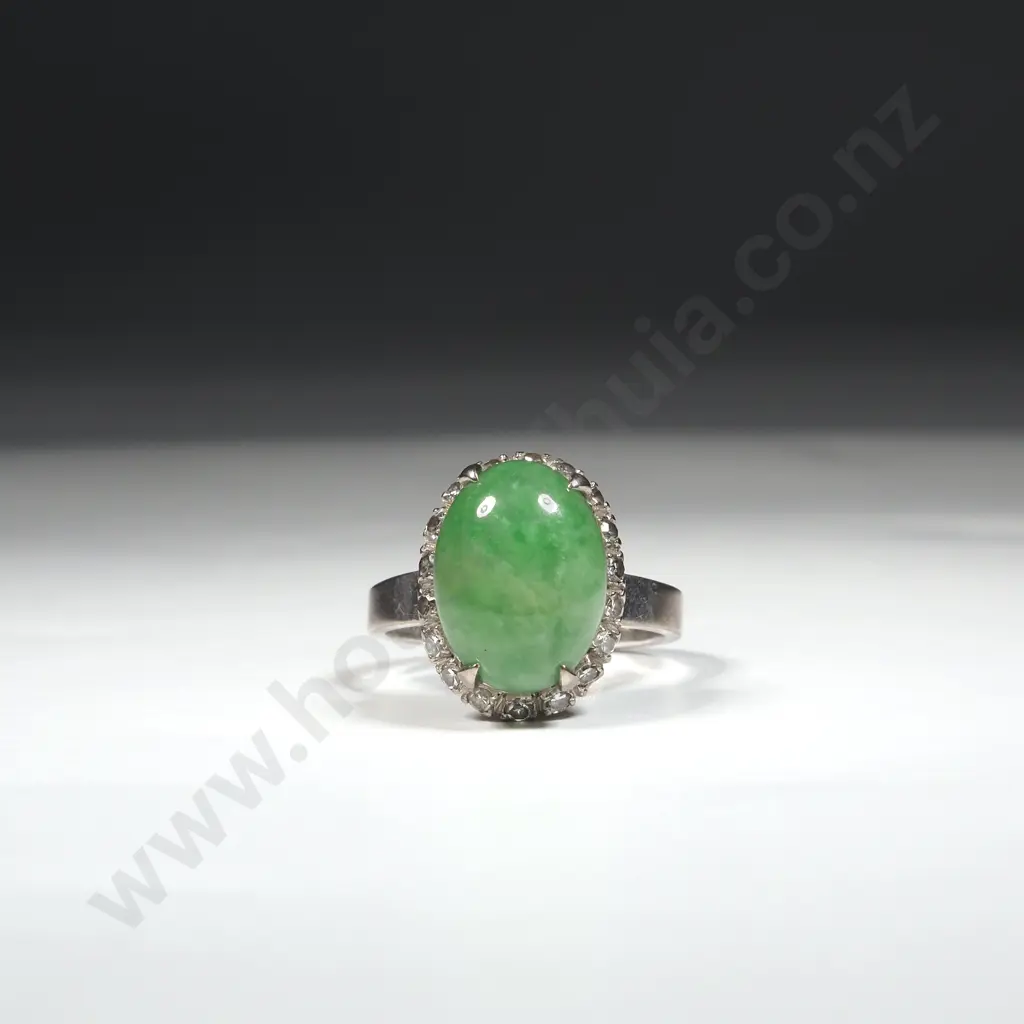 14ct White Gold & Jade Ring Image 1++