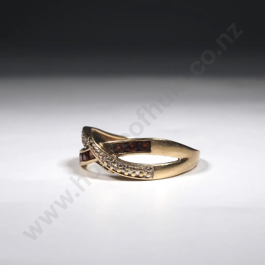 9ct Gold Diamond & Red Gem Ring Image 1++