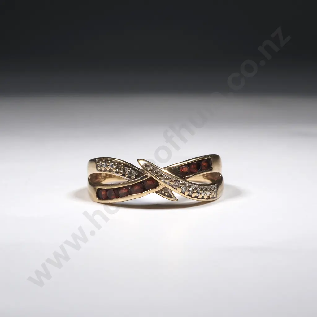 9ct Gold Diamond & Red Gem Ring Image 1++