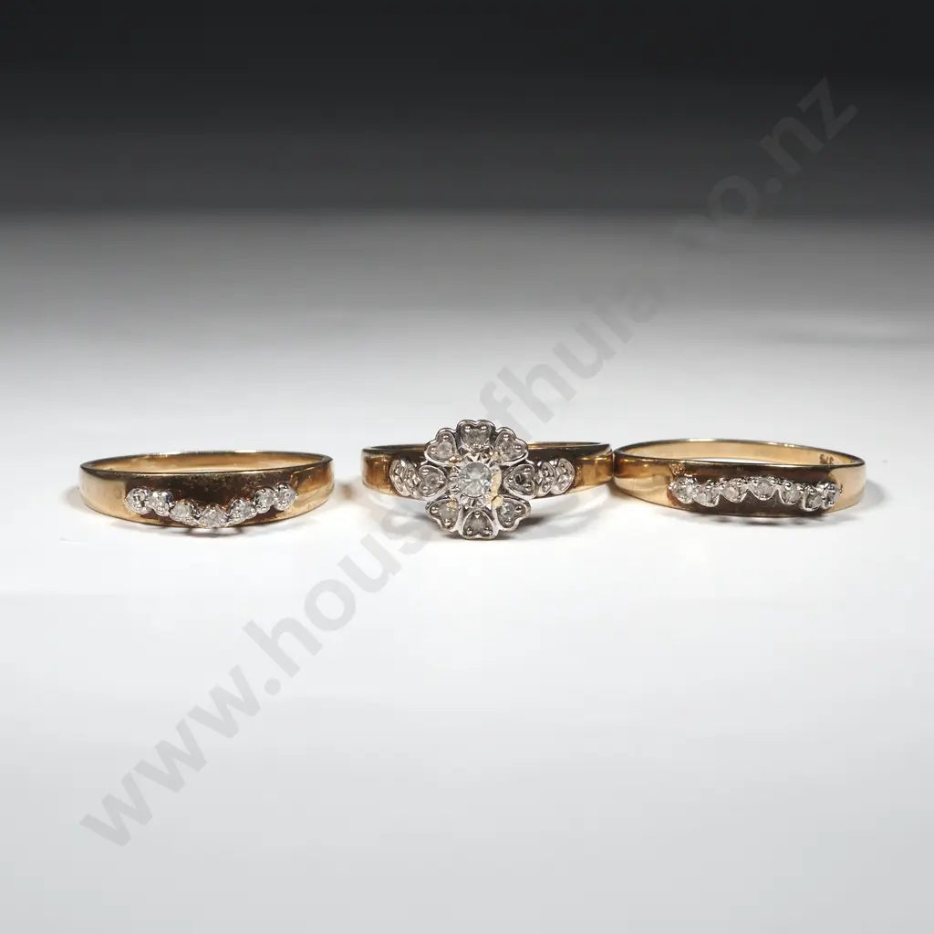 9ct Gold Diamond Cluster 3 Ring set Image 1++