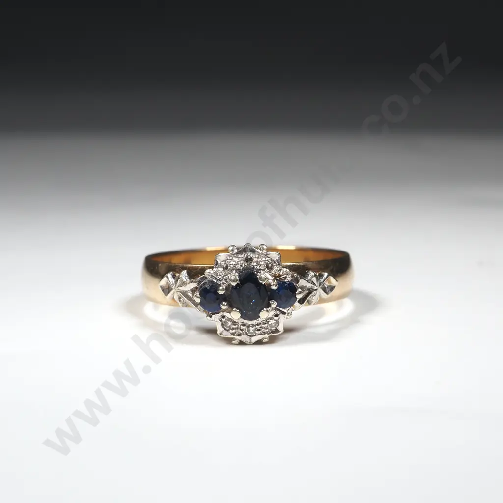9ct Gold Sapphire & Diamond Ring Image 1++