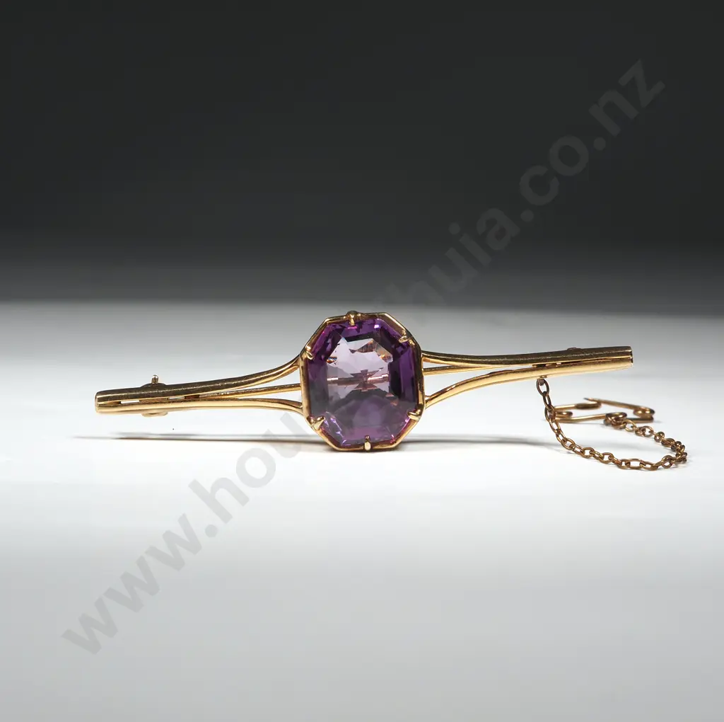 Stunning 18ct Gold Amethyst Brooch Image 1++
