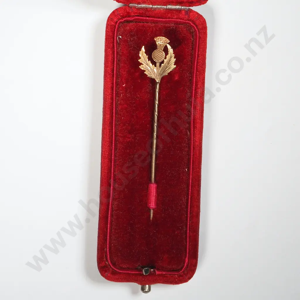 Antique 15ct Gold Thistle Stick Pin in Period NZ Jewellers Box Image 1++