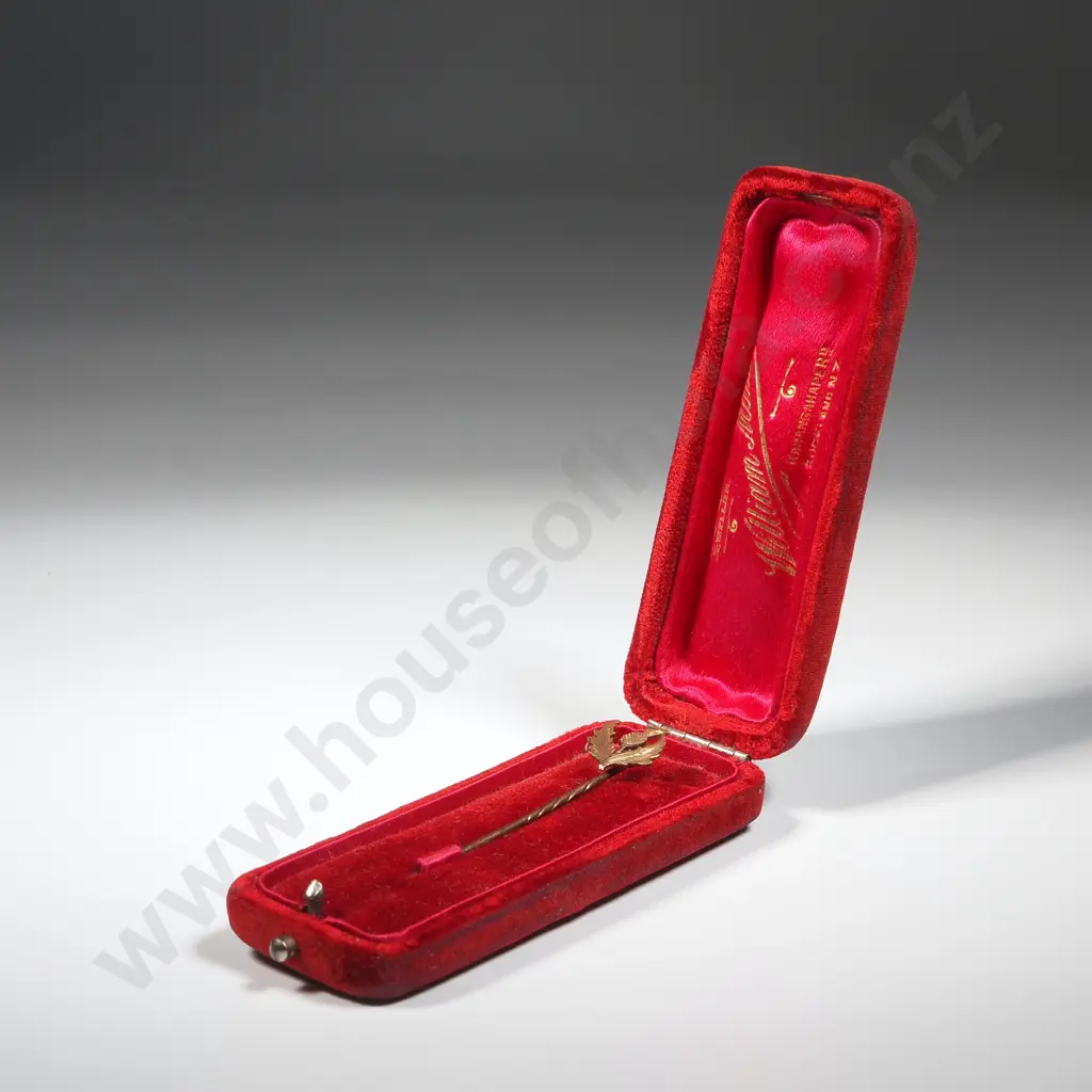 Antique 15ct Gold Thistle Stick Pin in Period NZ Jewellers Box Image 1++