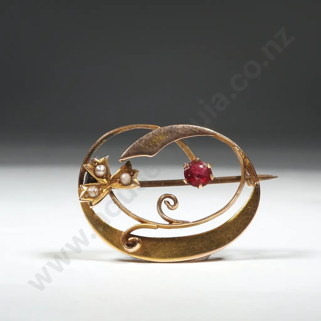 9ct Gold Seedpearl & Red Gem Brooch Image 1++