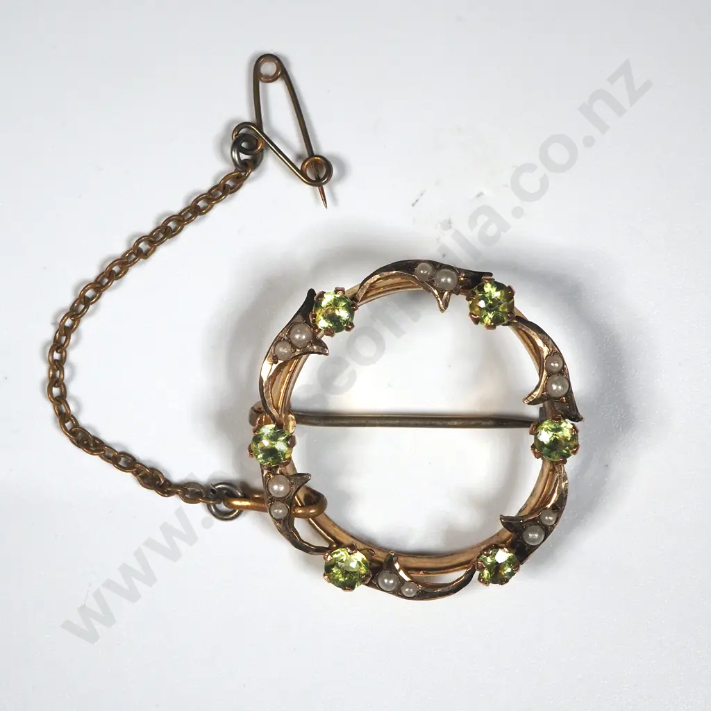 9ct Gold Edwardian Peridot & Seed Pearl Brooch Image 1++