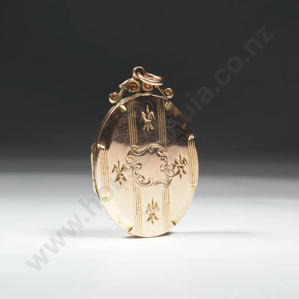 Vintage 9ct Gold Front & Back Photo locket Image 1++