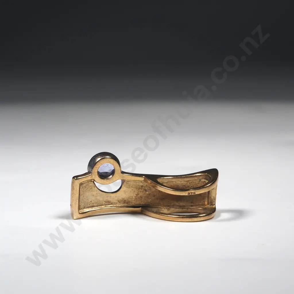 9ct Gold & Tanzanite Pendant Image 1++
