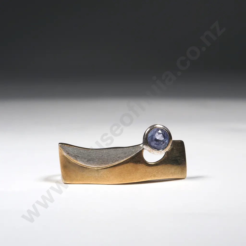 9ct Gold & Tanzanite Pendant Image 1++