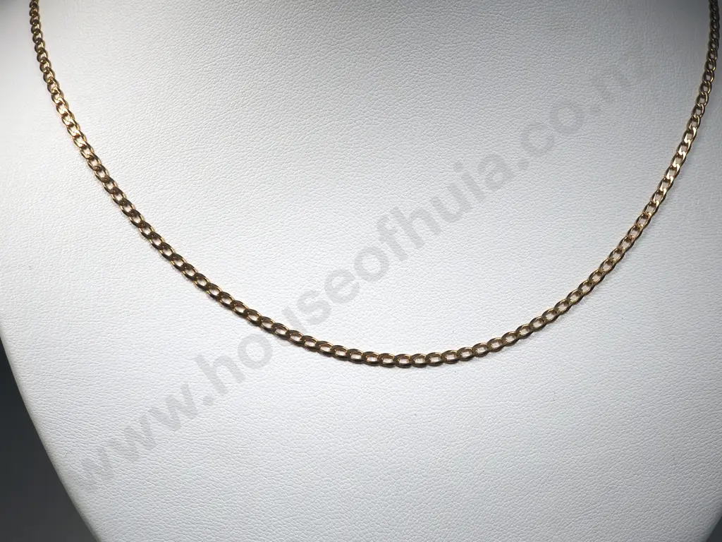 9ct Gold Curb LInk Necklace Image 1++