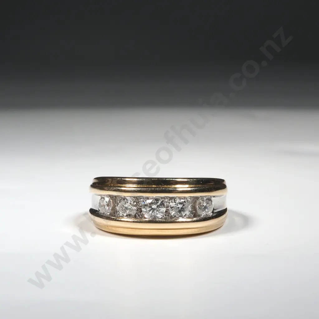 Substantial Michael Hill 14ct Gold & Diamond Ring Image 1++