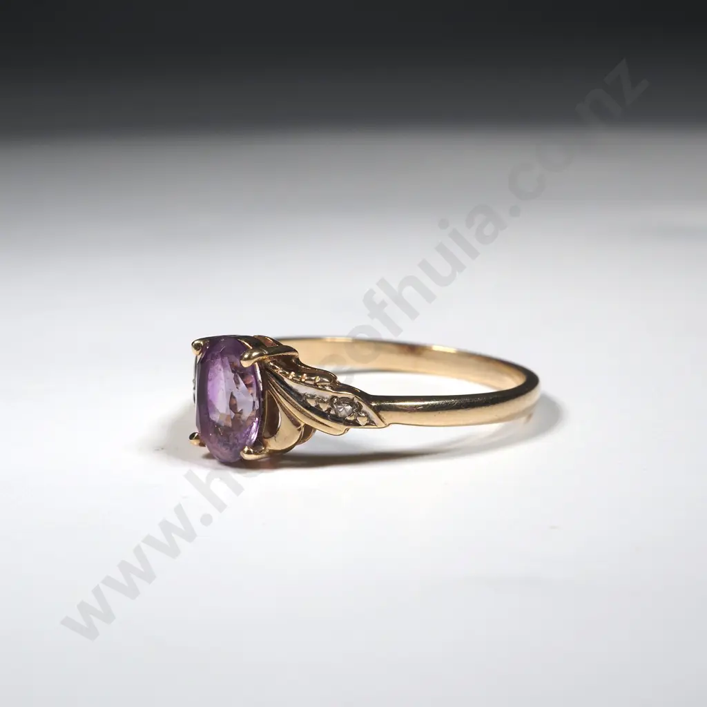 9ct Gold & Amethyst Ring Image 1++