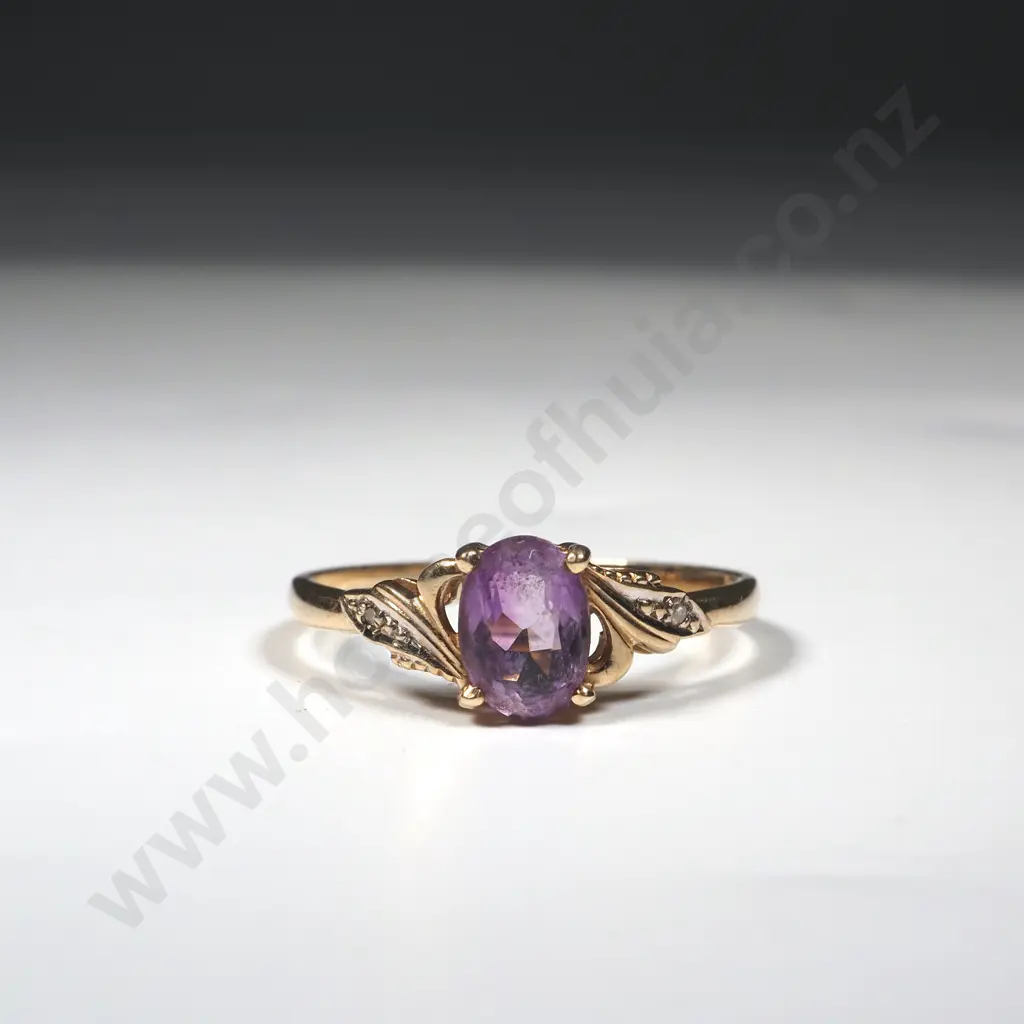 9ct Gold & Amethyst Ring Image 1++