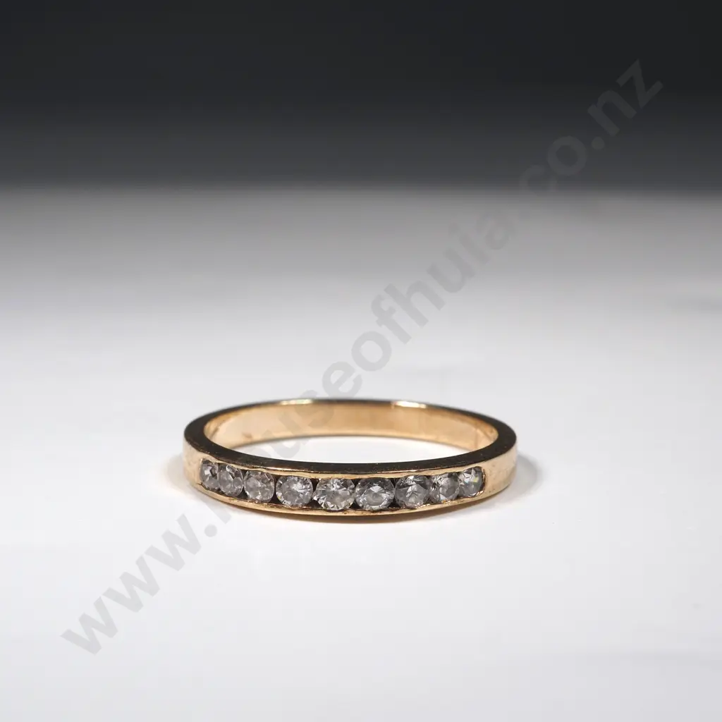 9ct Gold White Stone Ring Image 1++