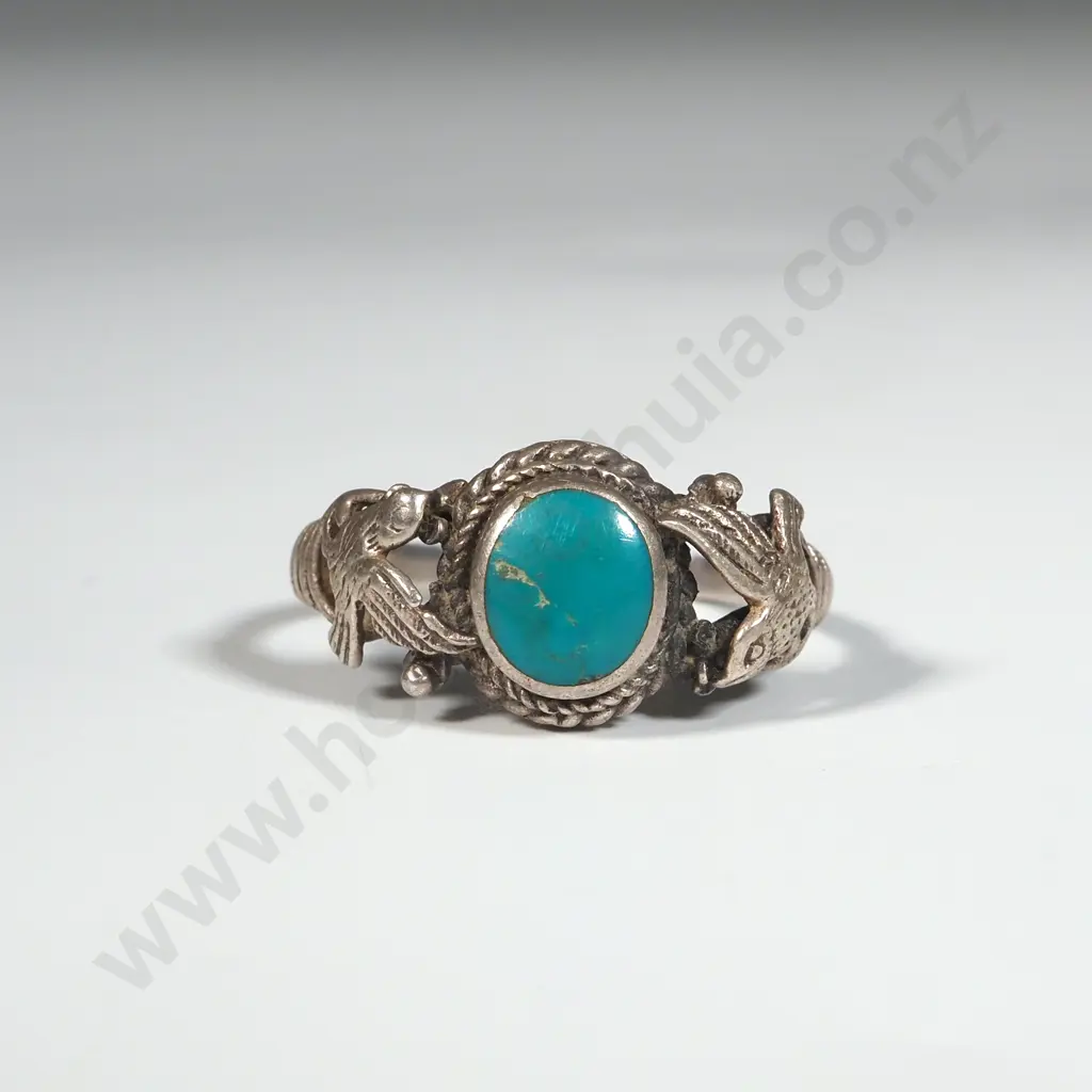 Turquoise & Sterling Silver Ring With Supports Depicting Birds In Flight Image 1++