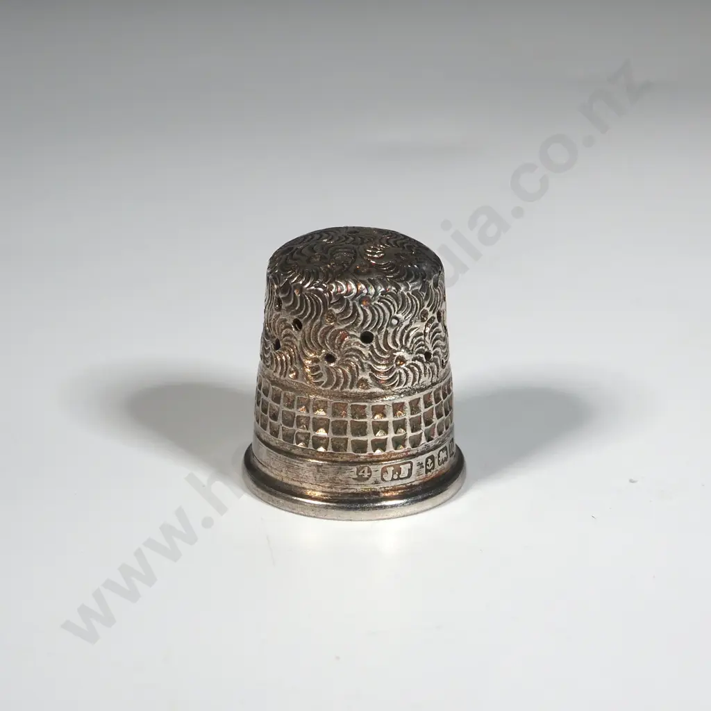 Sterling Silver Thimble Image 1++