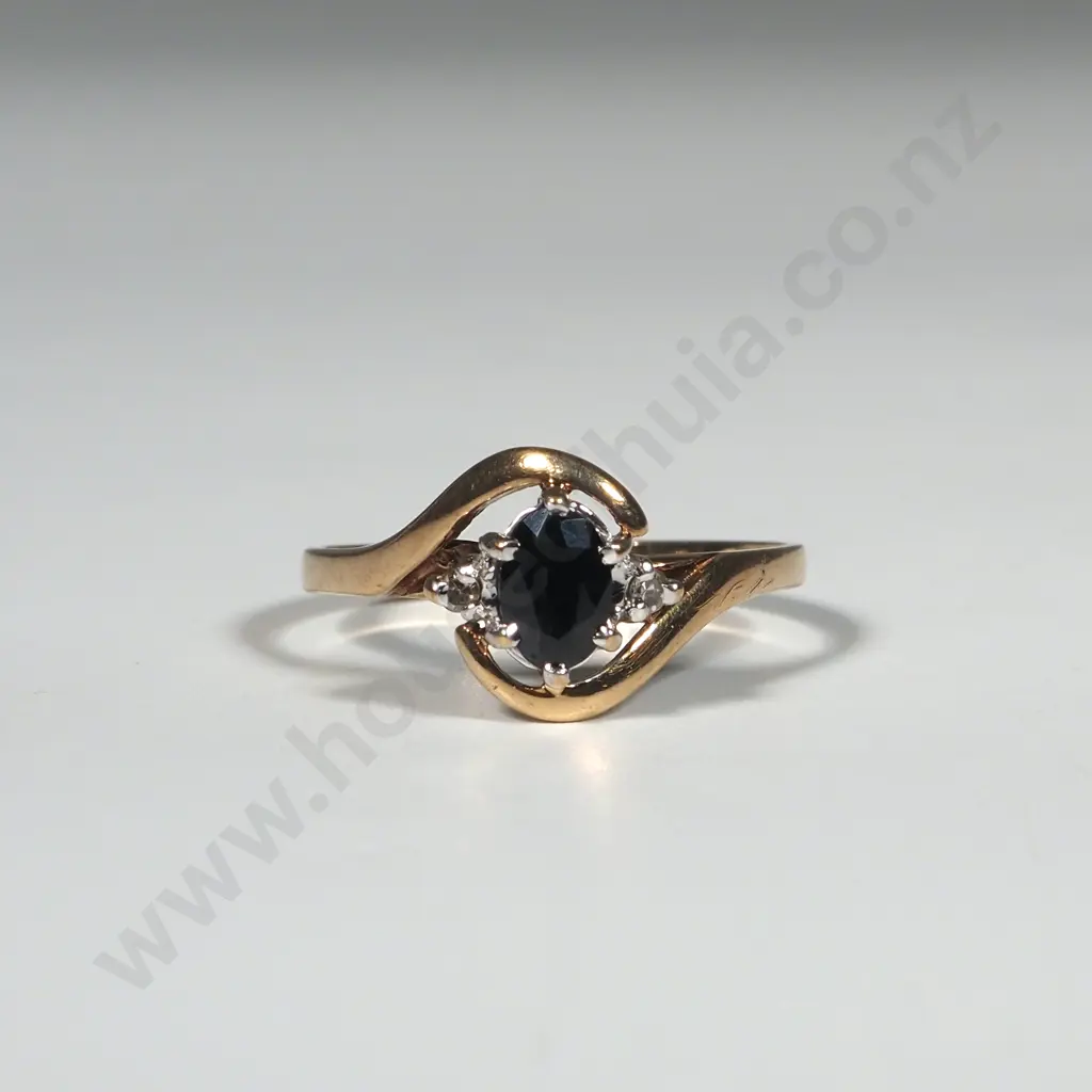 9ct Gold Sapphire & White Gem Ring Image 1++